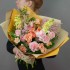 Авторский букет "Расцветай" с пионовидными розами 