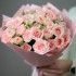 Букет из розовых кустовых роз Свит Сара, 9 шт