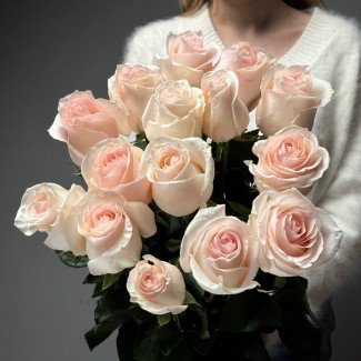 Букет из розовых роз, 15 шт 