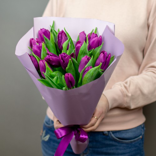Букет фиолетовых тюльпанов, 15 шт