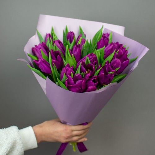 Букет фиолетовых тюльпанов, 25 шт