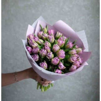 Букет фиолетовых пионовидных тюльпанов Дабл Прайс, 35 шт